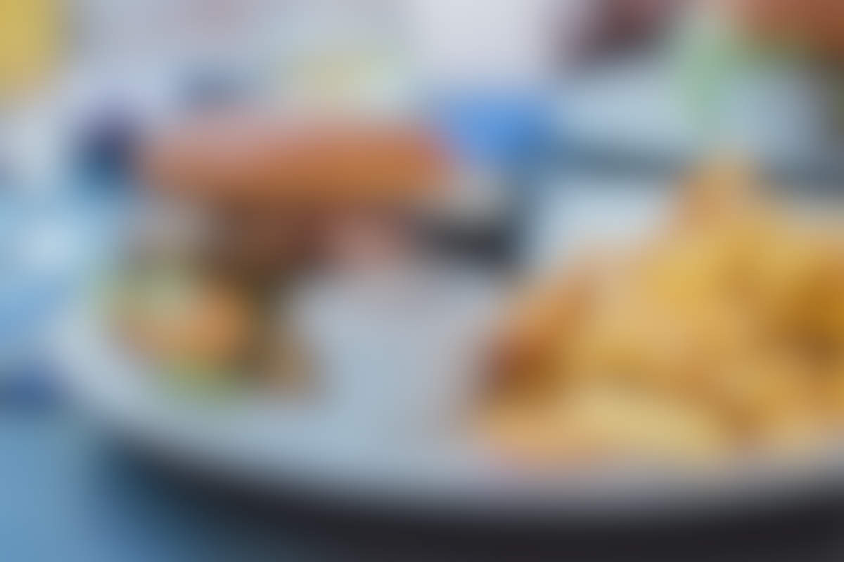 Georgeās Barber Shop